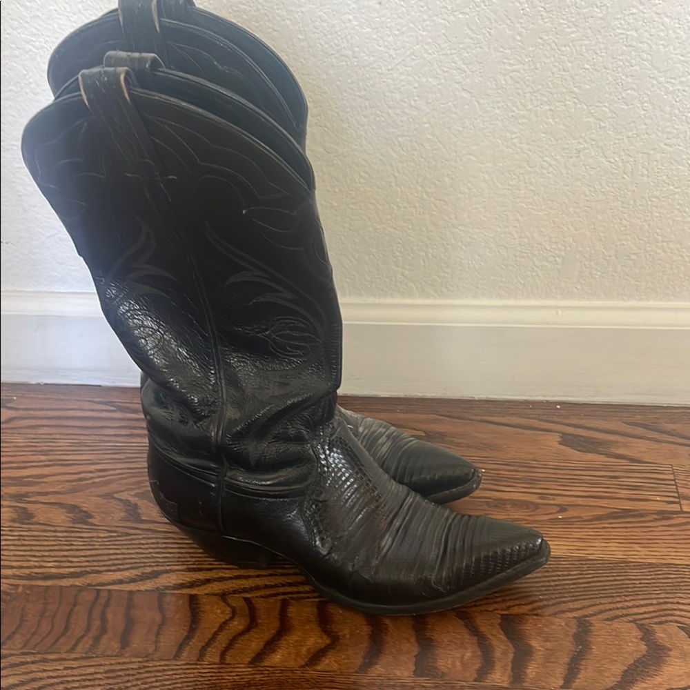 Tony Lama Black Heeled Boots with Classic Western Design